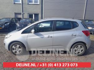 Kia Venga 10-