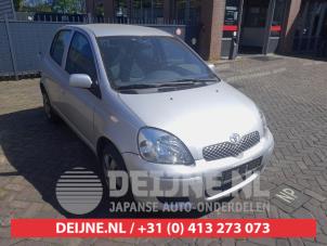 Toyota Yaris Portierruit 4Deurs rechts-voor O725038 Donorvoertuig