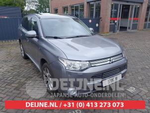 Mitsubishi Outlander Koplamp rechts O733710 Donorvoertuig