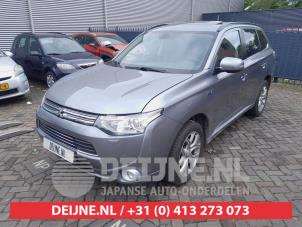 Mitsubishi Outlander 12-