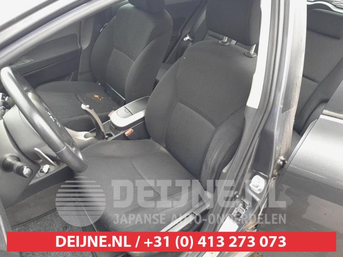 Toyota Auris 1.6 Dual VVT-i 16V Sloopvoertuig (2008, Grijs)