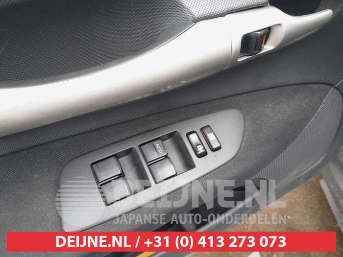 Toyota Auris 1.6 Dual VVT-i 16V Sloopvoertuig (2008, Grijs)