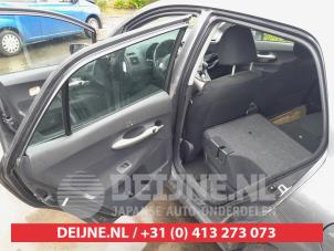 Toyota Auris 1.6 Dual VVT-i 16V Sloopvoertuig (2008, Grijs)