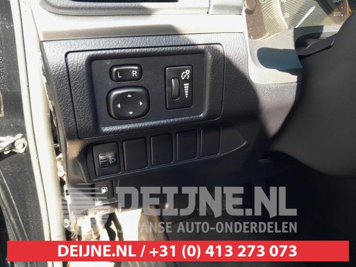 Lexus CT 200h 1.8 16V Sloopvoertuig (2013, Zwart)