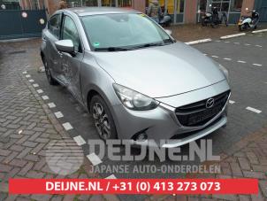 Mazda 2 Schokdemperpoot rechts-voor O753657 Donorvoertuig