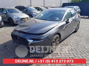 Mazda 3 18-