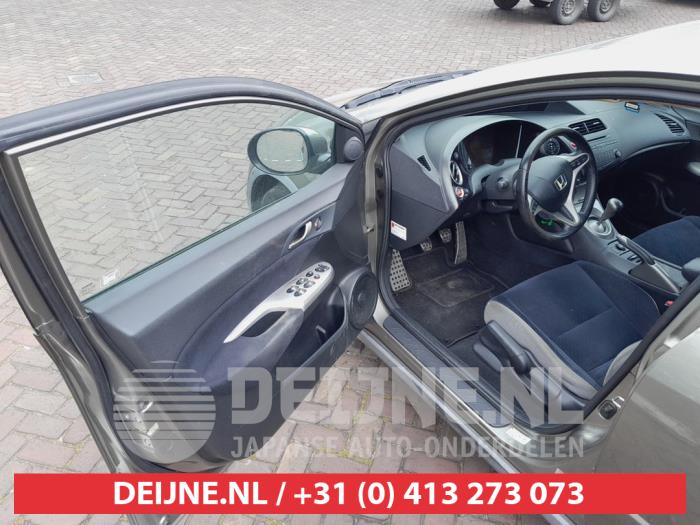 Honda Civic 1.8i VTEC 16V Sloopvoertuig (2006, Grijs)