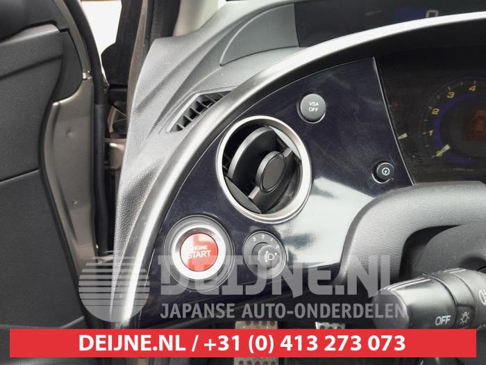Honda Civic 1.8i VTEC 16V Sloopvoertuig (2006, Grijs)