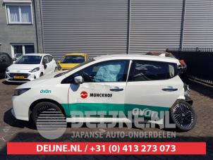 Nissan Leaf 18-