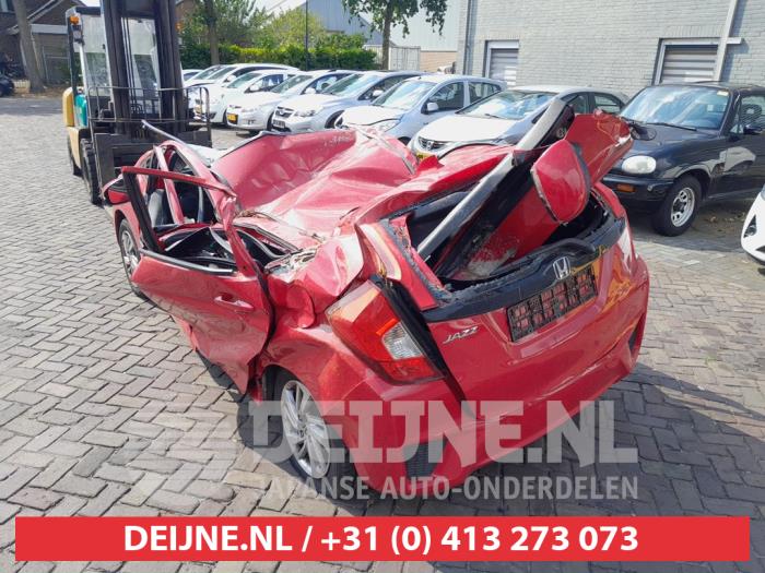 Honda Jazz 1.3 -i-VTEC 16V Sloopvoertuig (2017, Rood)