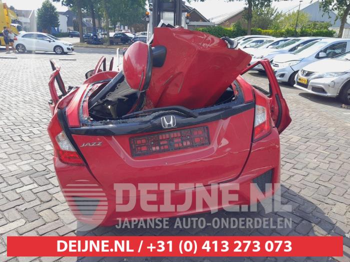 Honda Jazz 1.3 -i-VTEC 16V Sloopvoertuig (2017, Rood)