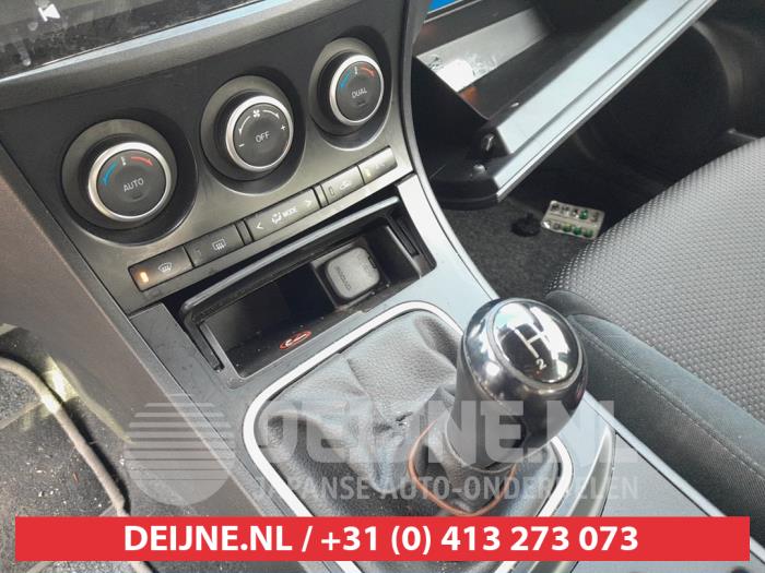 Mazda 3 Sport 1.6i MZR 16V Sloopvoertuig (2011, Zwart)