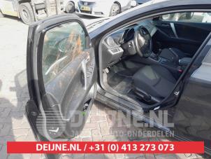 Mazda 3 Sport 1.6i MZR 16V Sloopvoertuig (2011, Zwart)