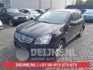 Nissan Qashqai+2 08-