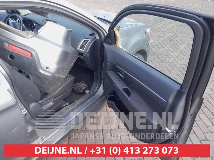 Mitsubishi ASX 1.6 MIVEC 16V Sloopvoertuig (2010, Grijs)