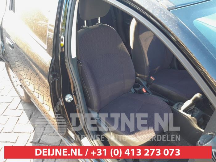 Mitsubishi Space Star 1.0 12V Sloopvoertuig (2013, Zwart)