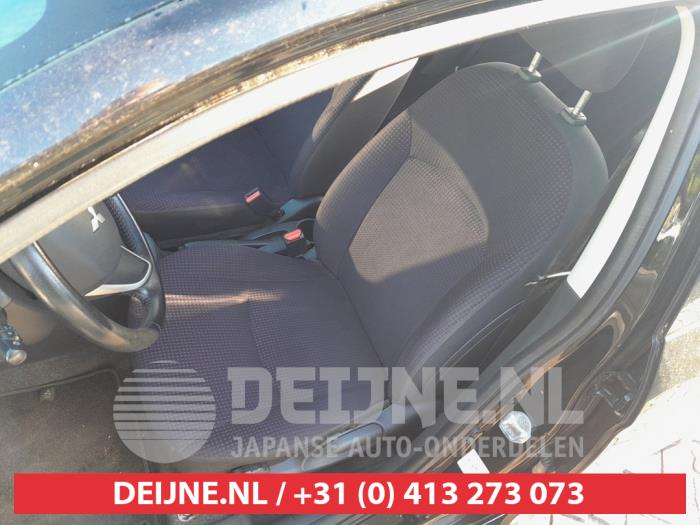 Mitsubishi Space Star 1.0 12V Sloopvoertuig (2013, Zwart)