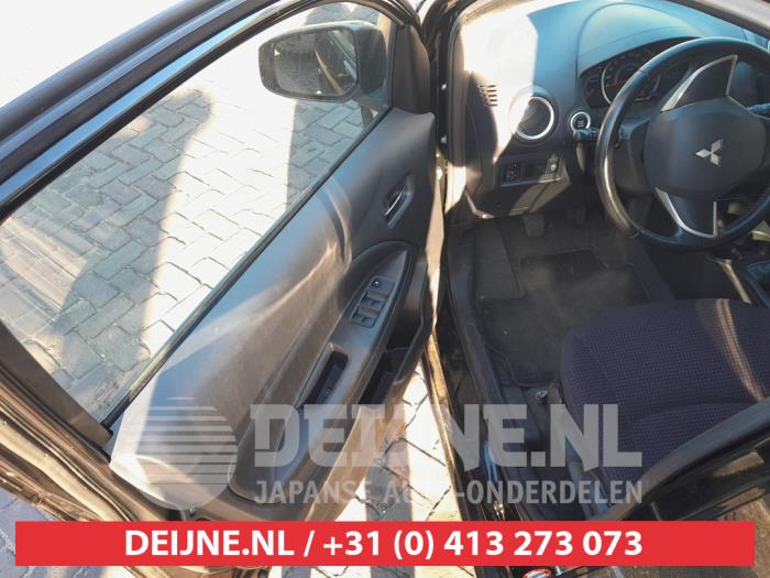 Mitsubishi Space Star 1.0 12V Sloopvoertuig (2013, Zwart)