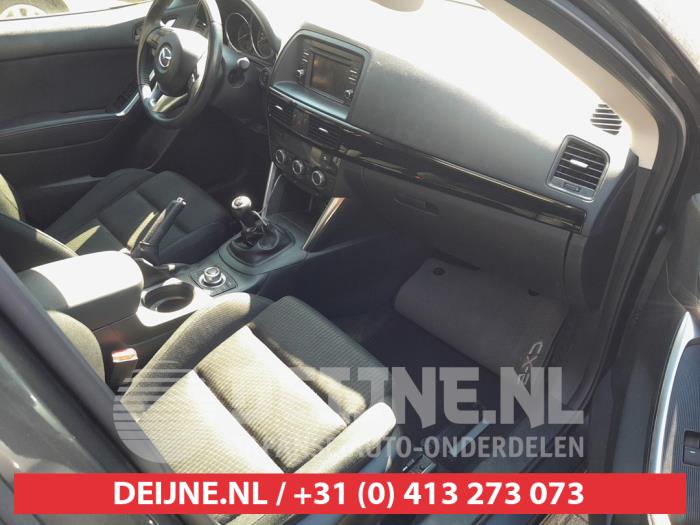 Mazda CX-5 I 2.2 SkyActiv-D 16V 2WD Sloopvoertuig (2015, Grijs)