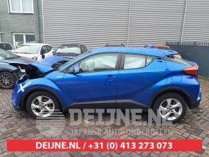 Toyota C-HR 16-