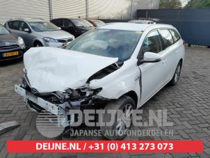 Toyota Auris 13-