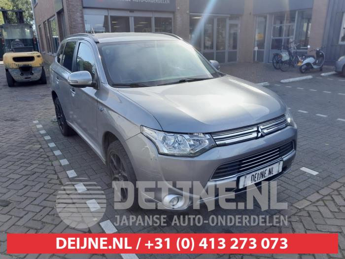Mitsubishi Outlander 12-