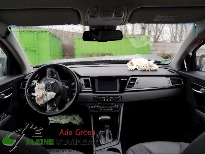 Kia Niro I 1.6 GDI Hybrid Sloopvoertuig (2017, Grijs)