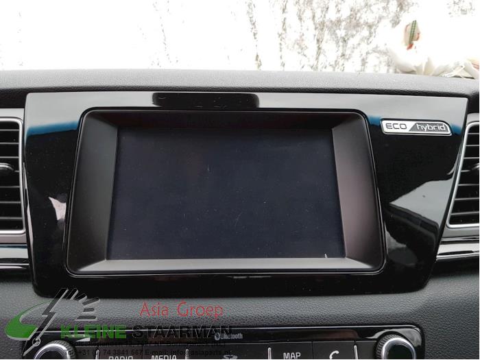 Kia Niro I 1.6 GDI Hybrid Sloopvoertuig (2017, Grijs)