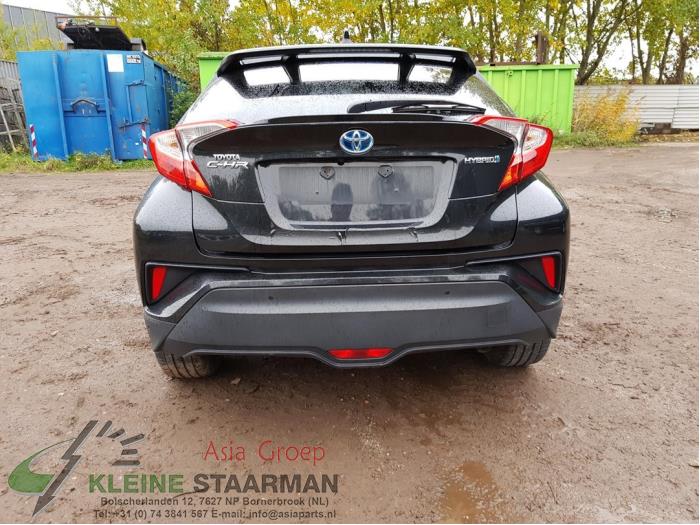 Toyota C-HR 1.8 16V Hybrid Sloopvoertuig (2017, Zwart)