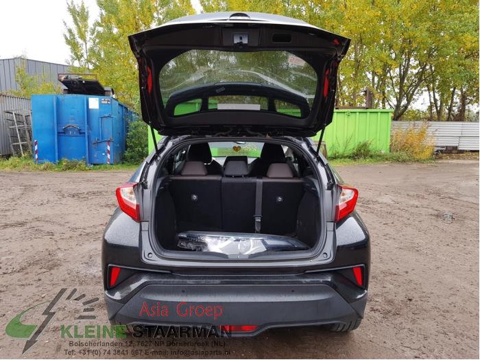 Toyota C-HR 1.8 16V Hybrid Sloopvoertuig (2017, Zwart)