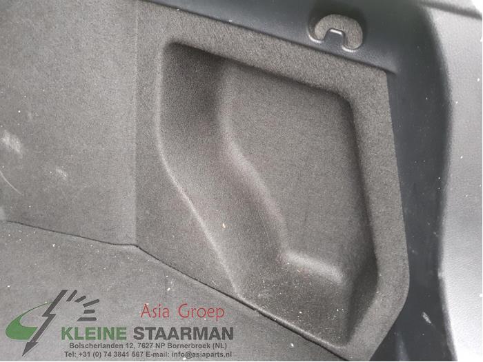 Toyota C-HR 1.8 16V Hybrid Sloopvoertuig (2017, Zwart)