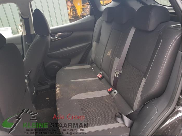 Nissan Qashqai 1.3 DIG-T 160 16V Sloopvoertuig (2020, Zwart)