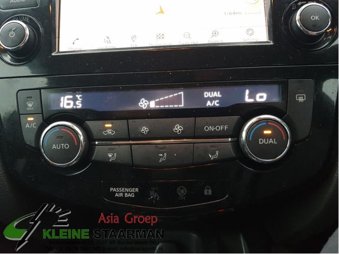 Nissan Qashqai 1.3 DIG-T 160 16V Sloopvoertuig (2020, Zwart)