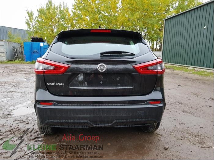 Nissan Qashqai 1.3 DIG-T 160 16V Sloopvoertuig (2020, Zwart)