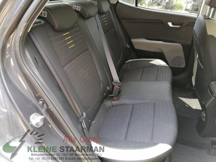 Kia Stonic 1.0i T-GDi 12V Sloopvoertuig (2018, Donker, Grijs, Groen)