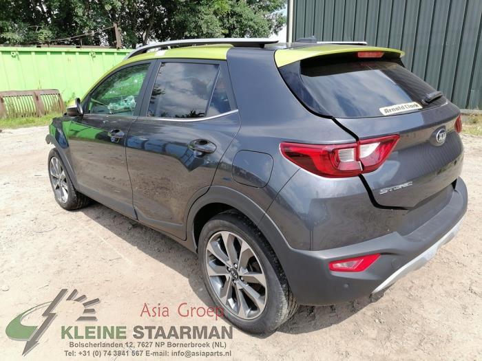 Kia Stonic 1.0i T-GDi 12V Sloopvoertuig (2018, Donker, Grijs, Groen)