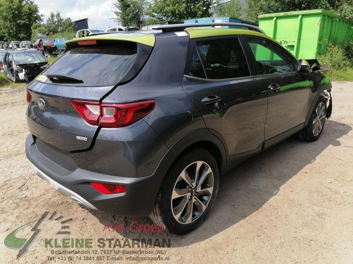 Kia Stonic 1.0i T-GDi 12V Sloopvoertuig (2018, Donker, Grijs, Groen)