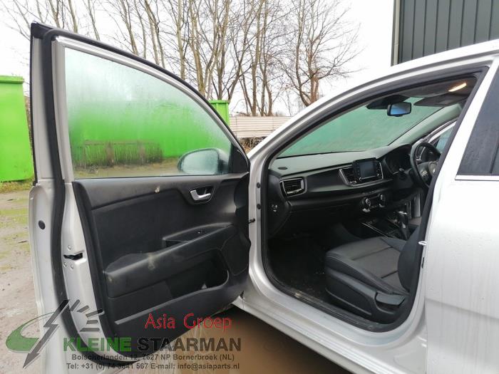 Kia Rio IV 1.0i T-GDi 100 12V Sloopvoertuig (2019, Grijs)