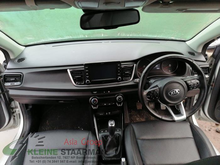 Kia Rio IV 1.0i T-GDi 100 12V Sloopvoertuig (2019, Grijs)