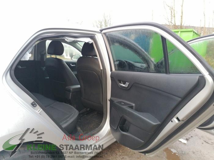 Kia Rio IV 1.0i T-GDi 100 12V Sloopvoertuig (2019, Grijs)