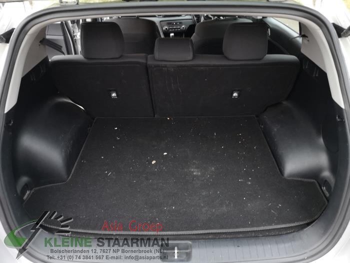 Kia Sportage 1.6 GDI 132 16V 4x2 Sloopvoertuig (2017, Grijs)