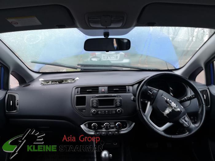 Kia Rio III 1.4 CVVT 16V Sloopvoertuig (2014, Donker, Blauw)