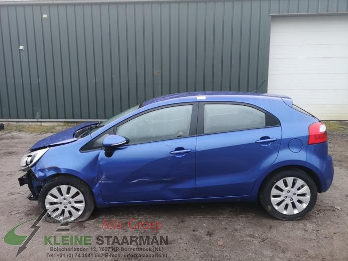 Kia Rio III 1.4 CVVT 16V Sloopvoertuig (2014, Donker, Blauw)