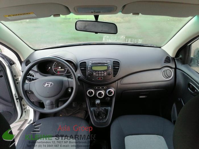 Hyundai i10 1.1i 12V Sloopvoertuig (2010, Wit)