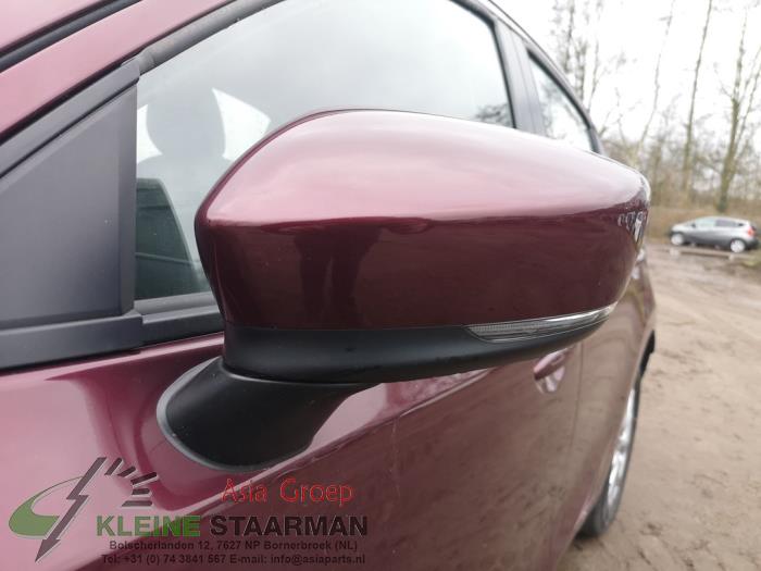 Mazda 2 1.5 SkyActiv-G 90 Sloopvoertuig (2018, Paars)