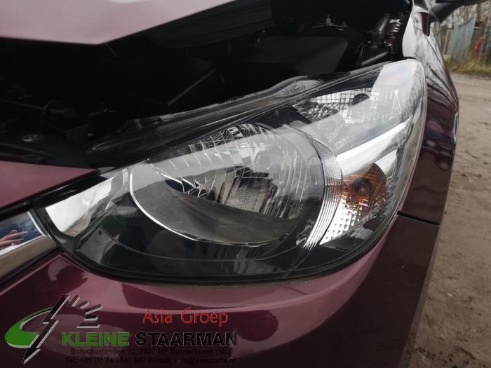 Mazda 2 1.5 SkyActiv-G 90 Sloopvoertuig (2018, Paars)