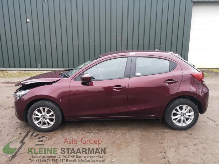 Mazda 2 1.5 SkyActiv-G 90 Sloopvoertuig (2018, Paars)
