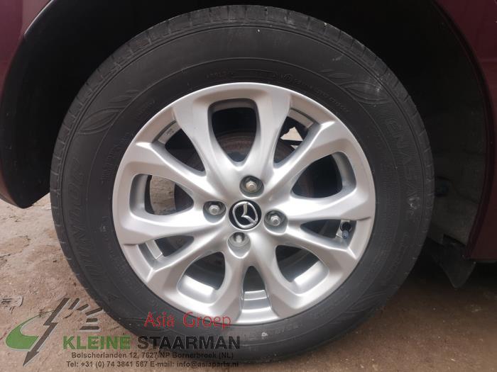 Mazda 2 1.5 SkyActiv-G 90 Sloopvoertuig (2018, Paars)