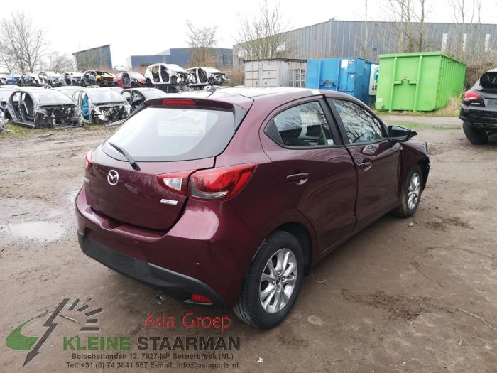 Mazda 2 1.5 SkyActiv-G 90 Sloopvoertuig (2018, Paars)