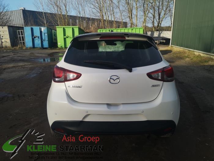 Mazda 2 1.5 SkyActiv-G 90 Sloopvoertuig (2016, Wit)